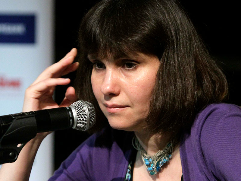 Известный театральный критик  Марина Давыдова призвала не открывать сезон в знак протеста против ареста Серебренникова