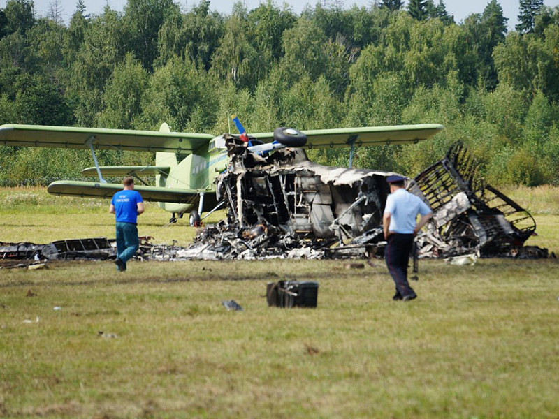 После падения самолета Ан-2 на авиашоу в подмосковной Балашихе возбуждено уголовное дело