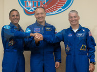 На "Союзе" на станцию прибыли космонавт "Роскосмоса" Александр Мисуркин, а также астронавты NASA Марк Ванде Хай и Джозеф Акаба. Они должны будут пробыть на орбите 167 суток