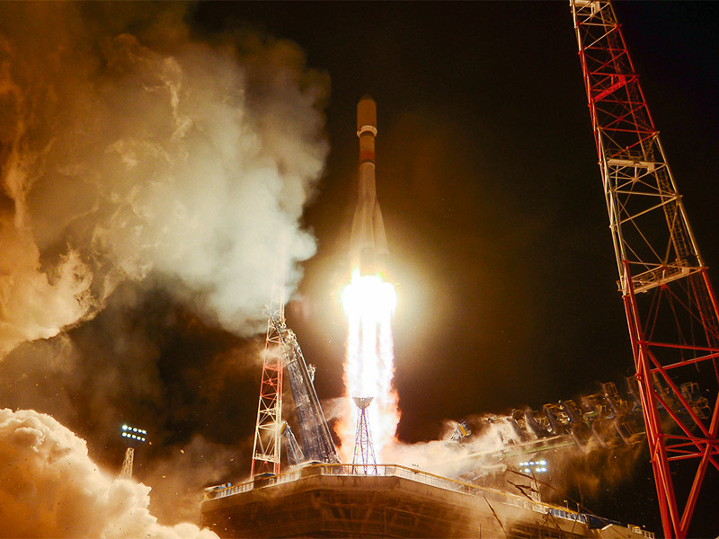 С космодрома Плесецк запустили ракету "Союз-2.1б" со спутником системы "Глонасс"