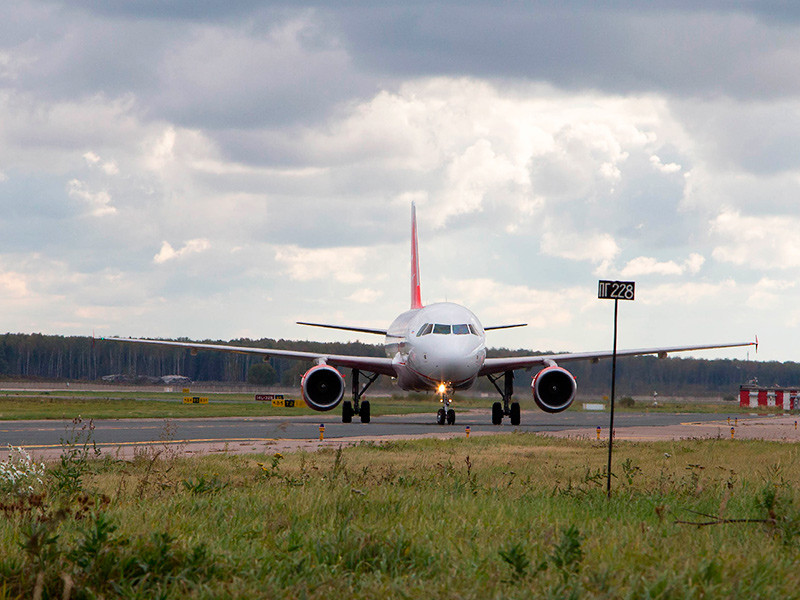 Минтранс грозит не пускать за границу авиакомпании, которые часто задерживают рейсы