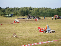 Самолет разбился во время выполнения фигур высшего пилотажа: на вираже Ан-2 потерял скорость, задел крылом землю и загорелся