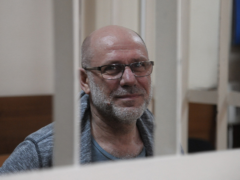 Мосгорсуд в среду признал законным содержание под стражей до 19 октября бывшего директора "Гоголь-центра" Алексея Малобродского, обвиняемого по делу о хищении бюджетных средств