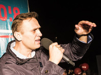 Навальный в Астрахани сухо прокомментировал выдвижение Собчак