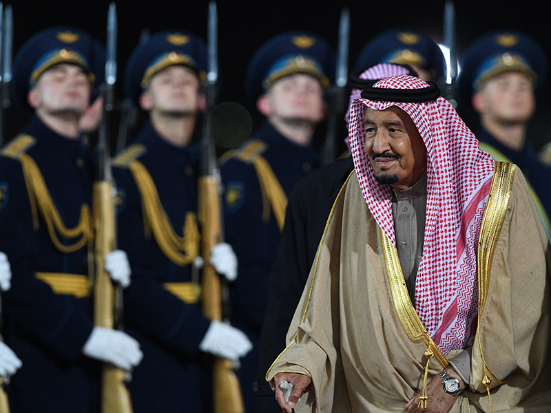 В Москву с государственным визитом прилетел король Саудовской Аравии Салман бен Абдель Азиз Аль Сауд