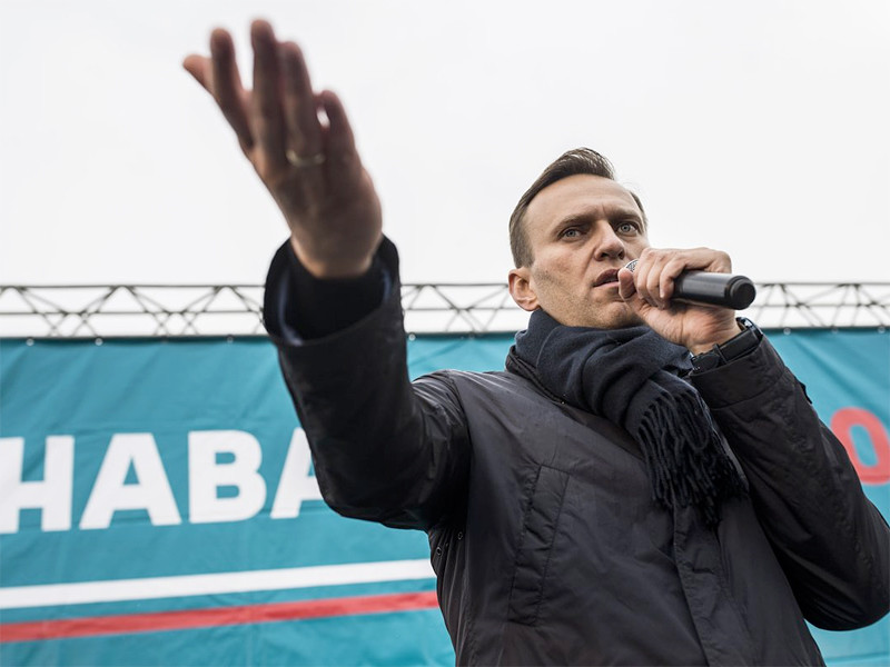 Политик Алексей Навальный в воскресенье приехал на митинг в Архангельск