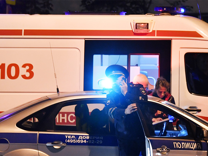 В МВД сообщили о возможной причастности полицейского к нападению на машину скорой помощи в Москве
