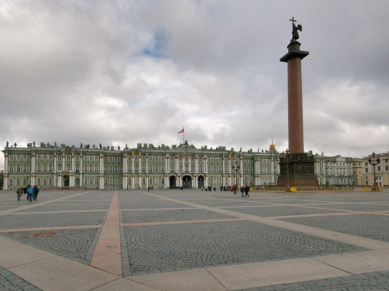 На Дворцовой в центре Петербурга протестующие намерены разбить палаточный лагерь