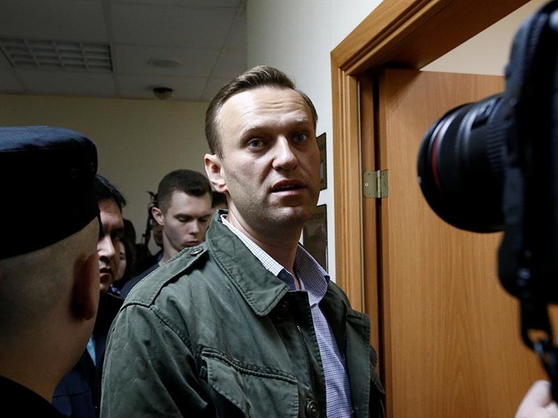 Оппозиционный политик Алексей Навальный отправлен под арест на 20 суток. Соответствующее решение принял в понедельник, 2 октября, Симоновский суд Москвы, признав основателя Фонда борьбы с коррупцией виновным в неоднократном нарушении организации проведения митингов и демонстраций

