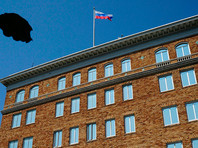 В Кремле после снятия флагов со здания генконсульства РФ в Сан-Франциско назвали действия США враждебными