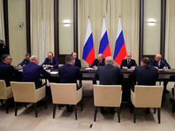 Путин пообещал наградить уволенных губернаторов и попросил их поделиться опытом с новичками
