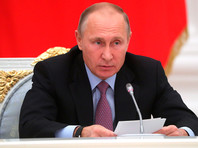 "Сегодня, в основном с силу естественных причин, демографическая ситуация снова обостряется, эта тенденция была предсказуемой", - сказал Путин