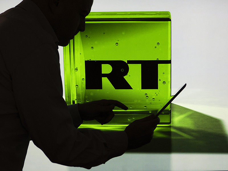 Находящийся в разработке российский законопроект о СМИ - иностранных агентах написан так, что статус "иноагента" могут присвоить даже каналу RT (Russia Today), на защиту которого он был направлен