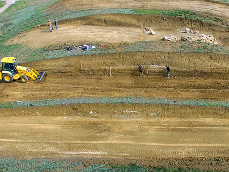 При раскопках в районе Керчи ученые обнаружили сельскую усадьбу времен Римской империи, а также предметы быта, среди которых терракотовые марионетки, которые археологи назвали "эллинистическими Барби"