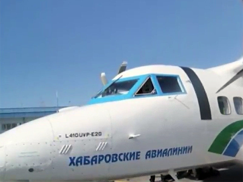 Авиакомпания "Хабаровские авиалинии" приняла решение временно отказаться от использования в Хабаровском крае самолетов L-410 после авиакатастрофы у села Нелькан
