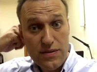 Со ссылкой на аналогичное ограничение в законе о выборах президента российские власти неоднократно говорили оппозиционному политику Алексею Навальному о невозможности быть зарегистрированным в качестве кандидата на пост главы государства