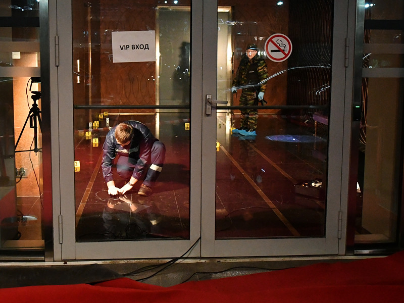 Артистов Cirque du Soleil не было среди участников мероприятия в ресторане Crystall Ball Room в столичном деловом центре "Москва-Сити", завершившегося перестрелкой