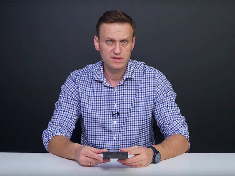Навальный изучил историю подаренного ему Чубайсом гаджета и обнаружил съевший 10 млрд рублей провальный проект "Роснано"