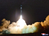 Утром 29 ноября КНДР провела первый с 15 сентября ракетный запуск. Как сообщили власти, межконтинентальная баллистическая ракета "Хвасон-15" за 53 минуты полета поднялась на высоту 4475 м и преодолела дистанцию в 950 км