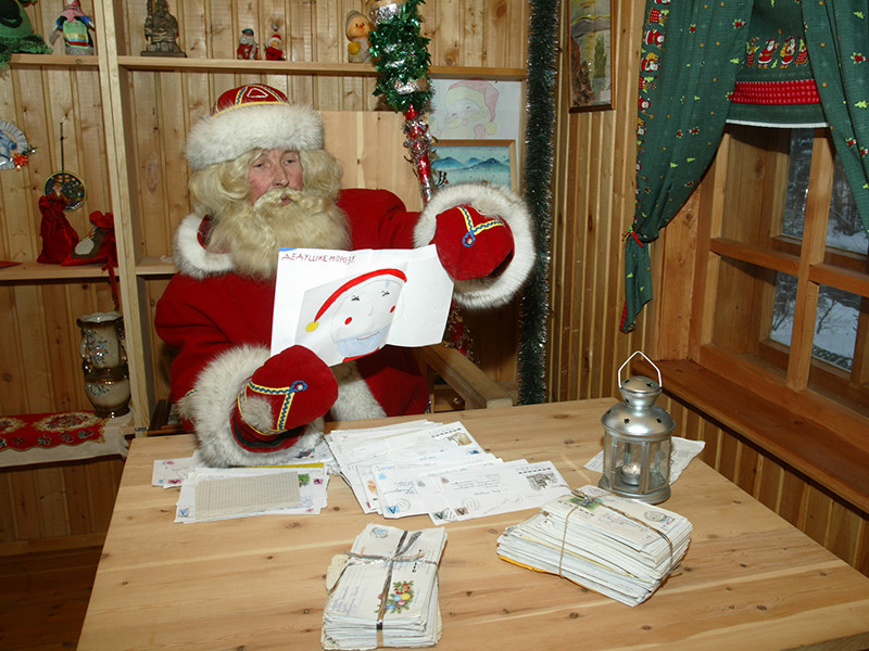 Россияне рассказали социологам, что попросили бы Деда Мороза о счастье, здоровье и деньгах