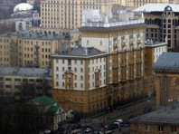 Отмечается, что посольство США в Москве продолжит проводить собеседования на иммиграционные, диверсификационные и неиммиграционные визы в ограниченном объеме
