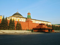 Сенатор Морозов предложил захоронить Ленина прямо в Мавзолее на Красной площади и возвести там еще один мемориал