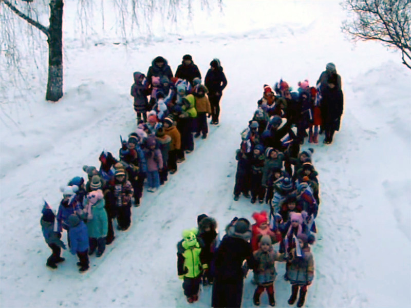 Детский омбудсмен в Волгоградской области собирается провести проверку после проведения местным детским садом "Лукоморье" флэшмоба в честь 75-летней годовщины битвы под Сталинградом