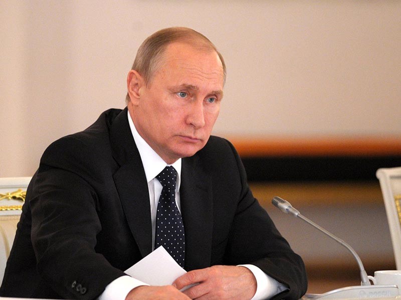 Президент России Владимир Путин официально продлил амнистию капитала с 1 марта 2018 года по 28 февраля 2019 года, подписав соответствующий пакет законов
