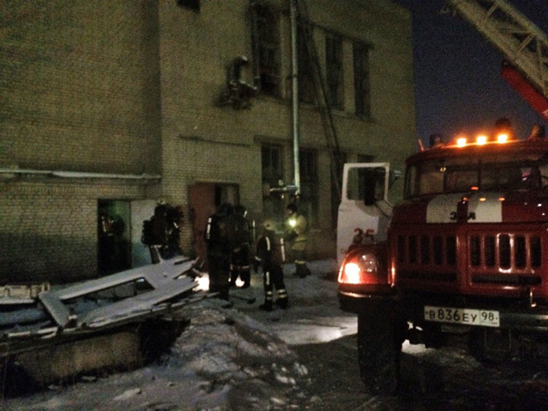 Ночью 1 февраля на территории "Ленфильма" в Петербурге произошел пожар. О пострадавших информации нет