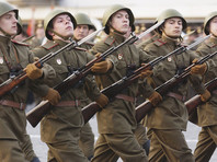 Военные начали репетиции парада Победы -  "тверкавших" курсантов МЧС из числа участников исключили