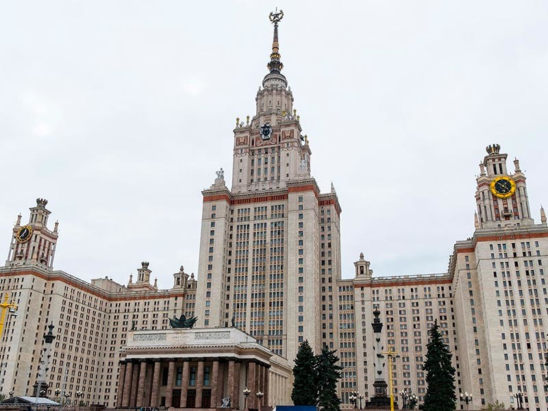 Группа мгу. Сталинский Ампир МГУ. Здание МГУ. МГУ лучший вуз в мире.