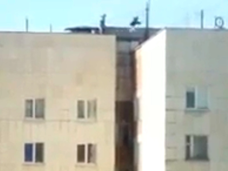 Уфимцев возмутило ВИДЕО, на котором школьники перепрыгивают с крыши на крышу девятиэтажек