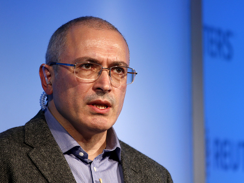 Ходорковский досрочно проголосовал на выборах. Он испортил бюллетень, написав на нем "Путин надоел"
