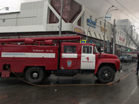 Счет погибшим в кемеровском торговом центре "Зимняя вишня" пошел на десятки
