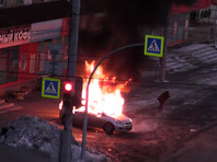 В центре Челябинска взорвался автомобиль (ВИДЕО)