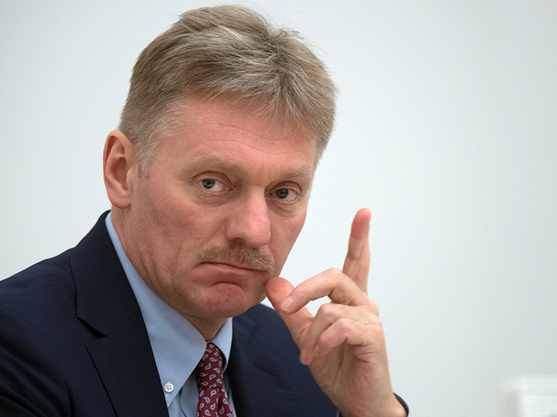 Кремль удивлен отказом представителя Великобритании принять участие в брифинге МИД РФ,заявил в среду пресс-секретарь президента Дмитрий Песков