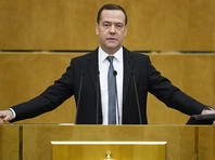 Медведев отчитался в Госдуме о работе правительства: главную проблему России победить не удалось