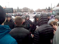 Митинги "Он нам не царь" в Красноярске и Якутске обернулись массовыми задержаниями