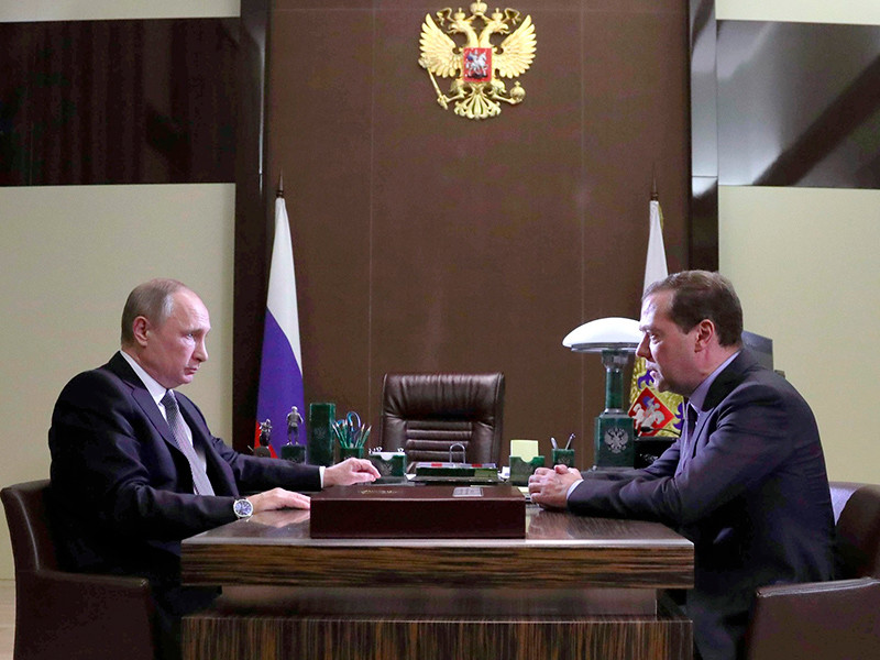 Медведев пришел к Путину с предложением кандидатур в правительство, президент пообещал подписать указы