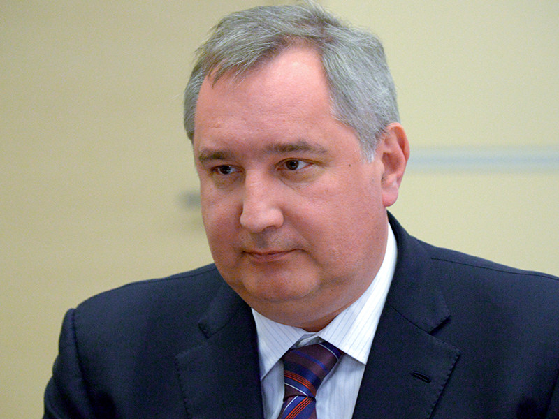 Исполняющий обязанности вице-премьера  Дмитрий Рогозин получил предложение возглавить "Роскосмос" 