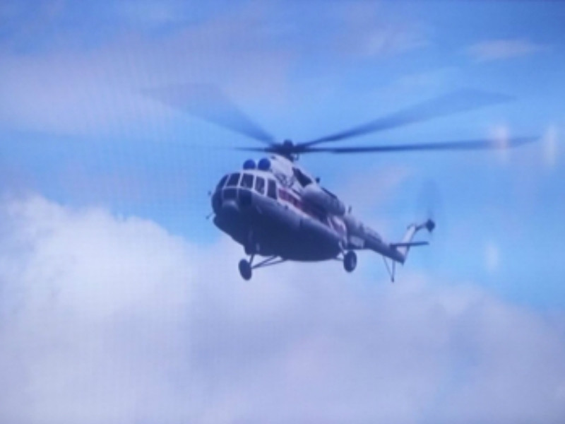 Под Хабаровском упал частный вертолет. Один из пассажиров скончался от сердечного приступа
