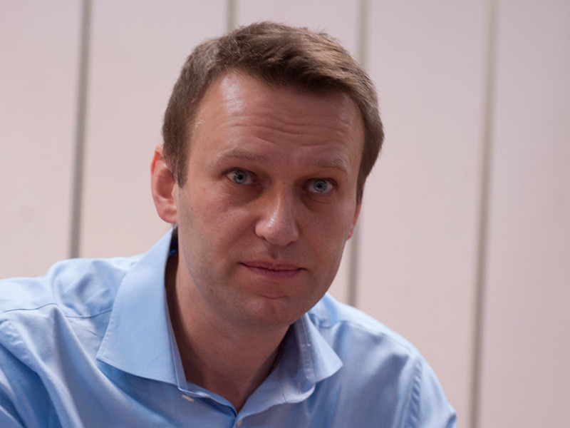 Симоновский суд Москвы продлил на год испытательный срок основателю Фонда борьбы с коррупцией Алексею Навальному по делу "Кировлеса"