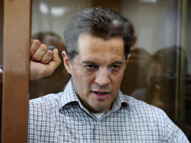 Мосгорсуд 4 июня приговорил к 12 годам колонии строгого режима гражданина Украины Романа Сущенко, признав его виновным в шпионаже в России