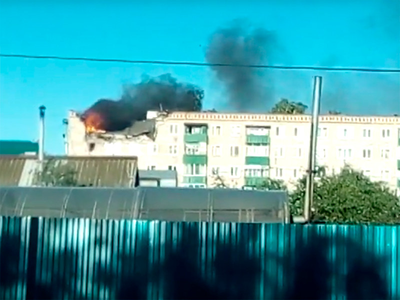 В городе Заинске в Татарстане в жилом доме взорвался газ
