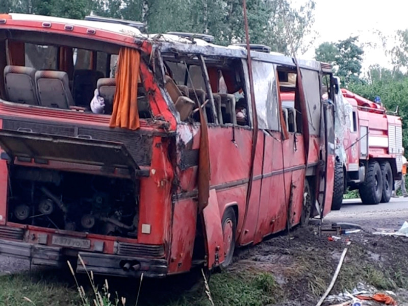 Пассажирский автобус перевернулся в субботу около 5 часов вечера на трассе в Подмосковье, сообщили в региональном главке МЧС. ДТП произошло на трассе А107 в Домодедовском районе

