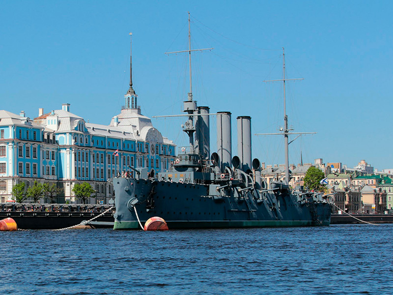 Литовский турист пытался захватить крейсер "Аврора" и "устроить новую революцию" в России