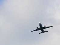 Летевший в Таджикистан самолет вернулся в Москву из-за разгерметизации салона