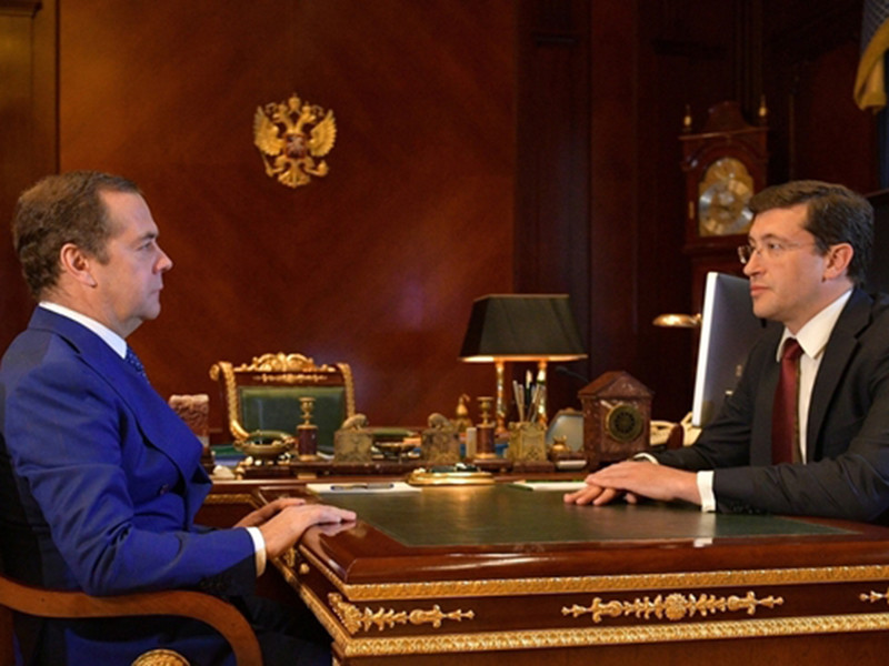 Премьер-министр РФ Дмитрий Медведев провел рабочую встречу с врио губернатора Нижегородской области Глебом Никитиным
