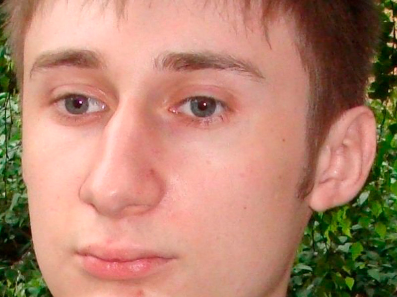 В Калининградской области в отношении 27-летнего Артура Смирнова с синдромом Аспергера возбуждено уголовное дело об экстремизме