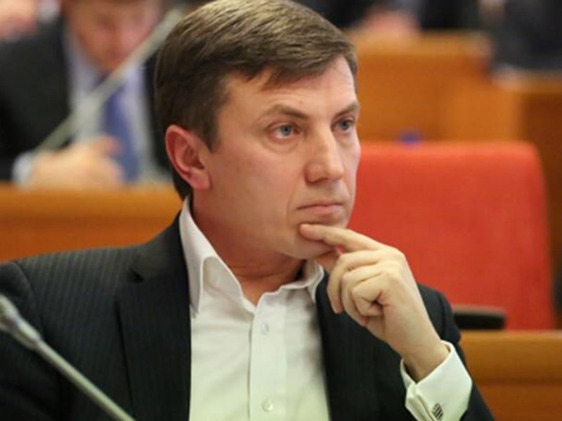 В Ярославле 5 сентября избили депутата областной думы от партии "Парнас" Сергея Балабаева. По его словам, это сделали единороссы. Депутат госпитализирован с сотрясением мозга